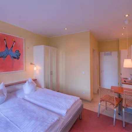 Strandlaeufer 115 *